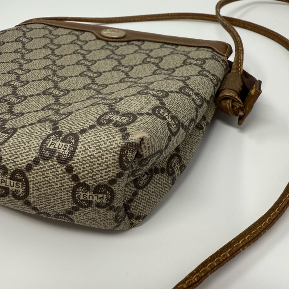 Vintage Gucci 80s GG Plus Canvas Leather Crossbody Bag Authentic Designer